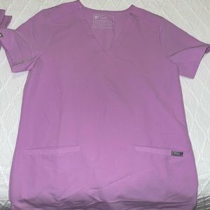 Figs DUSK XS Casma Scrub Top